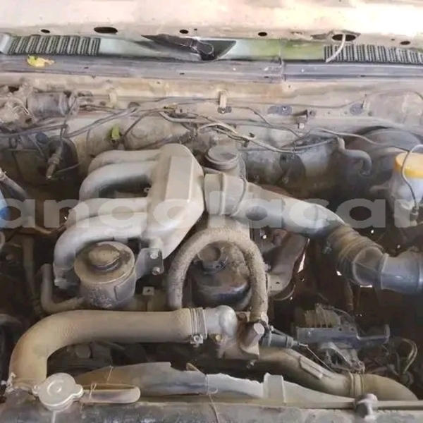 Big with watermark nissan almera benguela lobito 39795