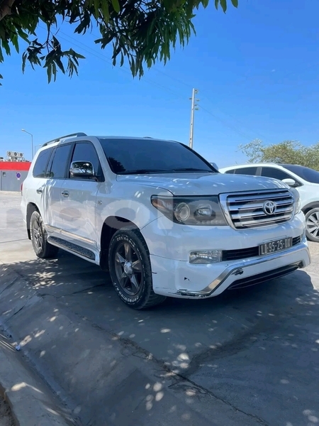 Big with watermark toyota land cruiser bie catumbela 39796