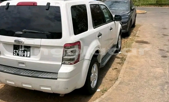 Comprar Usado Ford Escape Branco Carro em Cabinda em Cabinda Comprar Usado Ford Escape Branco Carro em Cabinda em Cabinda