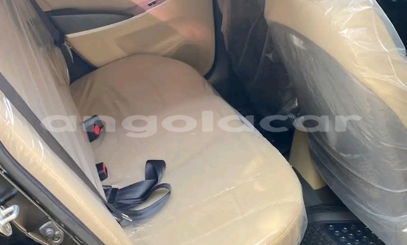 Comprar Usado Hyundai Accent Preto Carro em Catchiungo em Huambo Comprar Usado Hyundai Accent Preto Carro em Catchiungo em Huambo