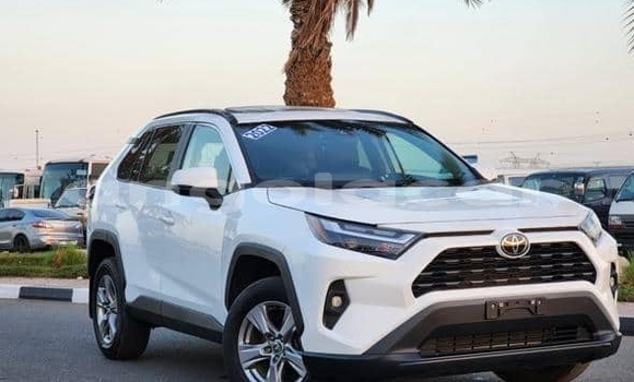 Comprar Usado Toyota RAV4 Branco Carro em Luanda em Luanda Province Comprar Usado Toyota RAV4 Branco Carro em Luanda em Luanda Province