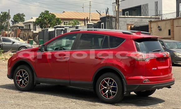 Comprar Usado Toyota RAV4 Vermelho Carro em Luanda em Luanda Province Comprar Usado Toyota RAV4 Vermelho Carro em Luanda em Luanda Province