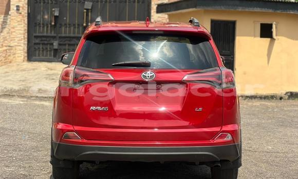 Comprar Usado Toyota RAV4 Vermelho Carro em Luanda em Luanda Province Comprar Usado Toyota RAV4 Vermelho Carro em Luanda em Luanda Province