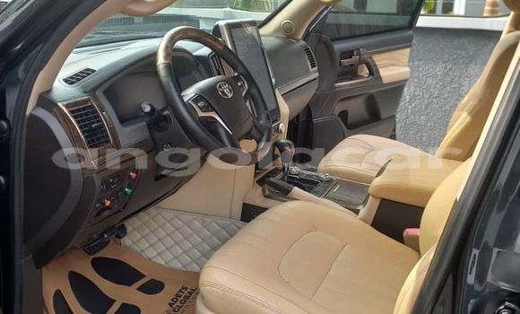 Comprar Usado Toyota Land Cruiser Prado Preto Carro em Luanda em Luanda Province Comprar Usado Toyota Land Cruiser Prado Preto Carro em Luanda em Luanda Province