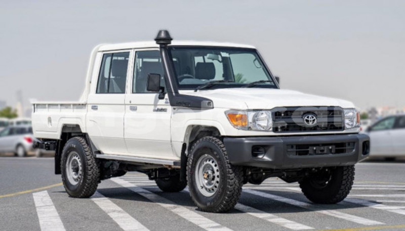 Big with watermark toyota land cruiser luanda province luanda 39813