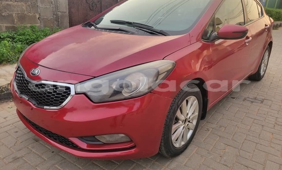 Buy Used Kia Cerato Red Car in Luanda in Luanda Province