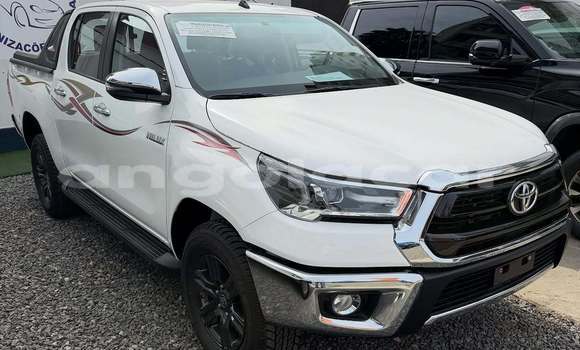 Comprar Usado Toyota Hilux Branco Carro em Luanda em Luanda Province Comprar Usado Toyota Hilux Branco Carro em Luanda em Luanda Province