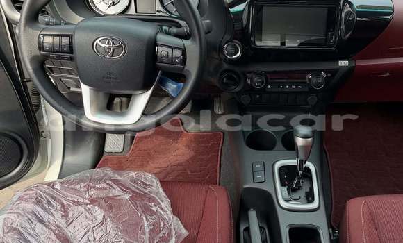 Buy Used Toyota Hilux White Car in Luanda in Luanda Province Buy Used Toyota Hilux White Car in Luanda in Luanda Province