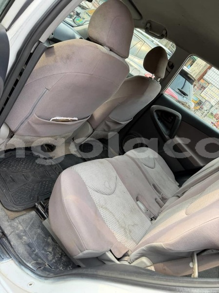 Big with watermark toyota rav4 luanda province luanda 39834
