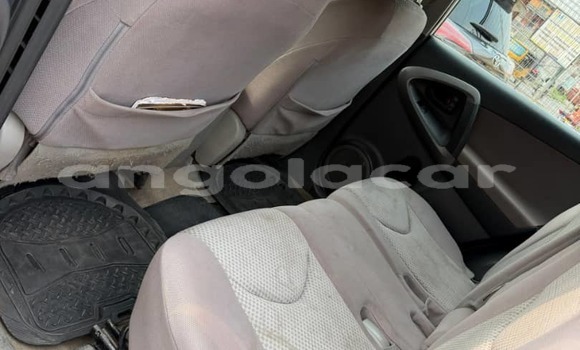 Buy Used Toyota RAV4 White Car in Luanda in Luanda Province Buy Used Toyota RAV4 White Car in Luanda in Luanda Province