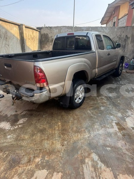Big with watermark toyota tacoma benguela lobito 39839