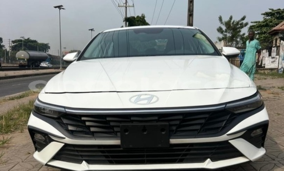 Comprar Usado Hyundai Elantra Branco Carro em Luanda em Luanda Province Comprar Usado Hyundai Elantra Branco Carro em Luanda em Luanda Province