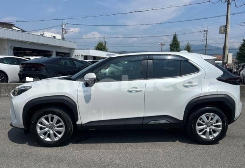 Big with watermark toyota yaris luanda province luanda 39847