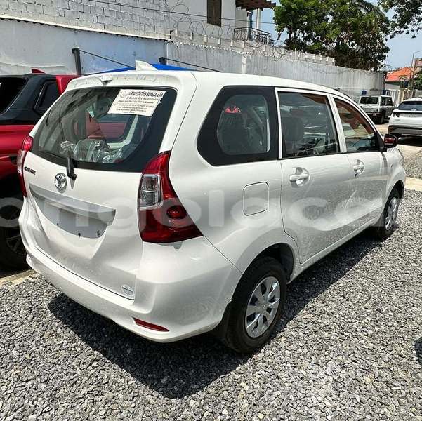 Big with watermark toyota avanza luanda province luanda 39852