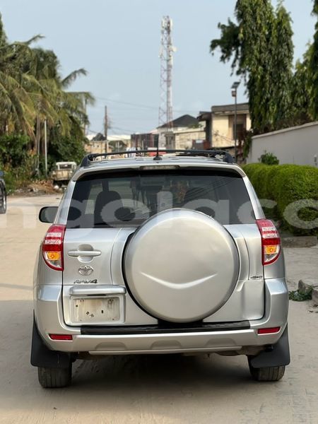 Big with watermark toyota rav4 luanda province luanda 39856