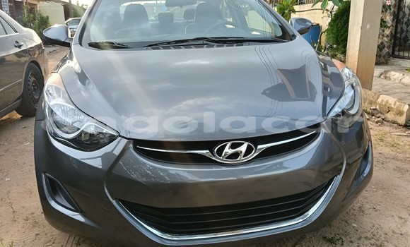 Comprar Usado Hyundai Elantra Outro Carro em Luanda em Luanda Province