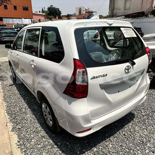 Big with watermark toyota avanza luanda province luanda 39867