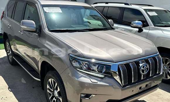 Comprar Usado Toyota Prado Outro Carro em Luanda em Luanda Province