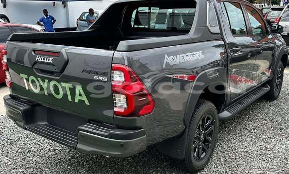 Buy Used Toyota Hilux Black Car in Luanda in Luanda Province Buy Used Toyota Hilux Black Car in Luanda in Luanda Province