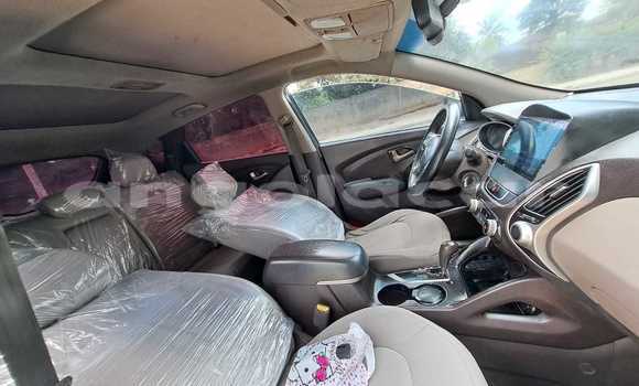 Buy Used Hyundai ix35 Black Car in Luanda in Luanda Province Buy Used Hyundai ix35 Black Car in Luanda in Luanda Province
