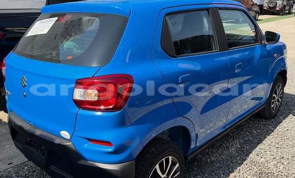 Buy Used Suzuki Sidekick Blue Car in Luanda in Luanda Province Buy Used Suzuki Sidekick Blue Car in Luanda in Luanda Province