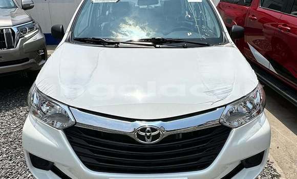 Comprar Usado Toyota Avanza Branco Carro em Luanda em Luanda Province Comprar Usado Toyota Avanza Branco Carro em Luanda em Luanda Province