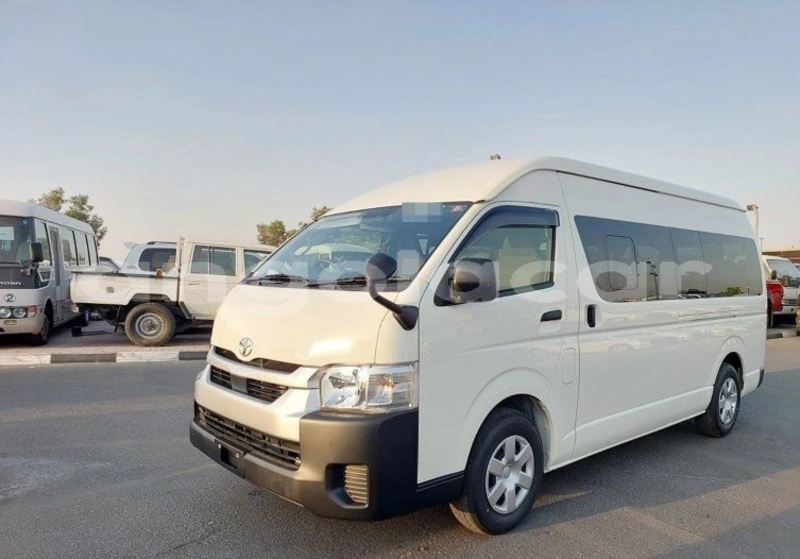 Big with watermark toyota hiace luanda province luanda 39897