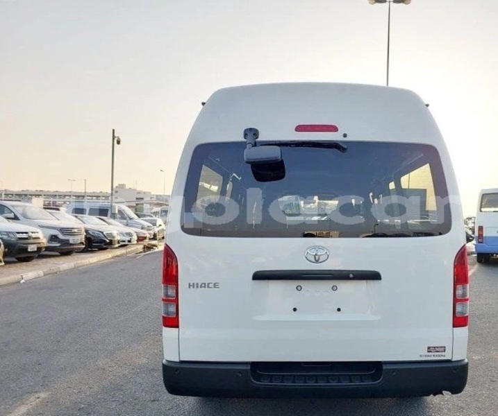 Big with watermark toyota hiace luanda province luanda 39897