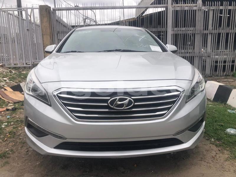 Big with watermark hyundai sonata luanda province luanda 39904