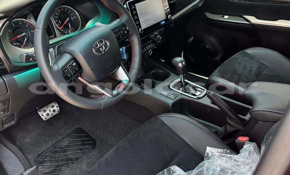Comprar Usado Toyota Hilux Vermelho Carro em Luanda em Luanda Province Comprar Usado Toyota Hilux Vermelho Carro em Luanda em Luanda Province
