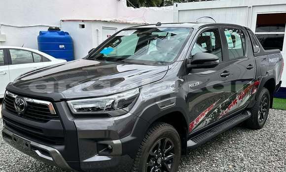 Comprar Usado Toyota Hilux Preto Carro em Luanda em Luanda Province Comprar Usado Toyota Hilux Preto Carro em Luanda em Luanda Province