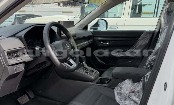 Buy Used Honda CR–V White Car in Luanda in Luanda Province Buy Used Honda CR–V White Car in Luanda in Luanda Province