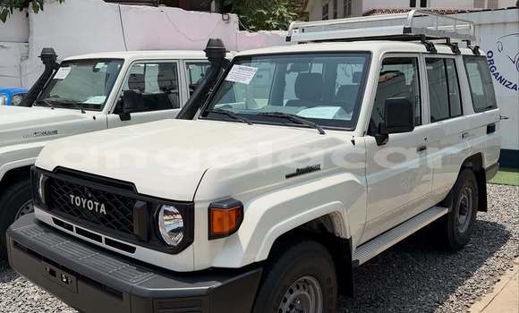 Comprar Usado Toyota Land Cruiser Branco Carro em Luanda em Luanda Province Comprar Usado Toyota Land Cruiser Branco Carro em Luanda em Luanda Province