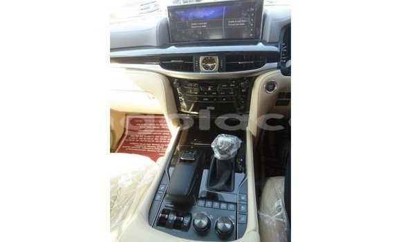 Comprar Importar Lexus LX Preto Carro em Import - Dubai em Bengo Province Comprar Importar Lexus LX Preto Carro em Import - Dubai em Bengo Province