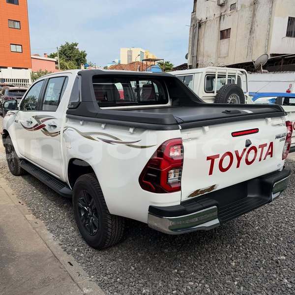 Big with watermark toyota hilux luanda province luanda 39935