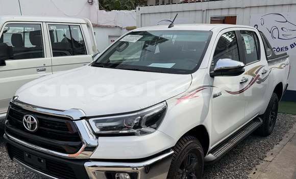 Buy Used Toyota Hilux White Car in Luanda in Luanda Province Buy Used Toyota Hilux White Car in Luanda in Luanda Province