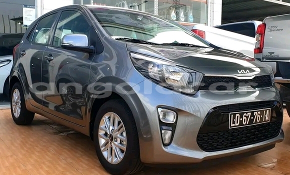 Comprar Usado Kia Picanto Outro Carro em Luanda em Luanda Province