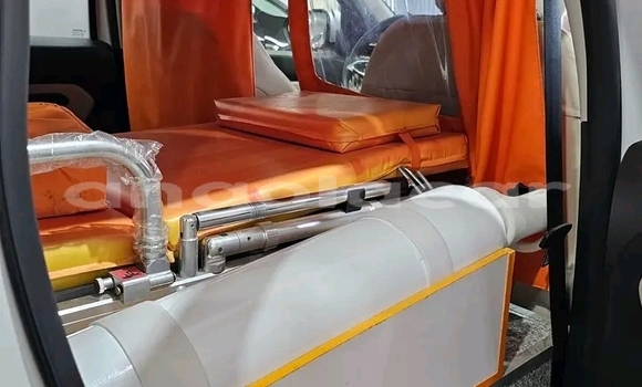 Buy Used Renault Duster White Car in Luanda in Luanda Province Buy Used Renault Duster White Car in Luanda in Luanda Province