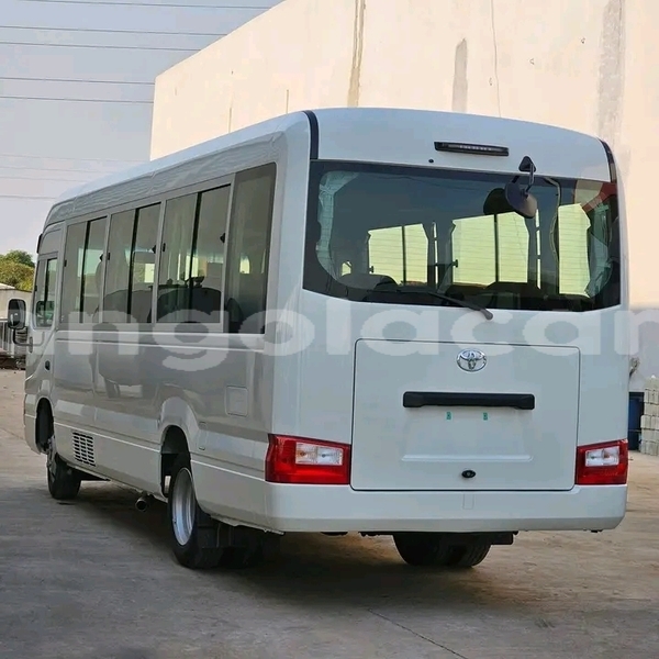 Big with watermark toyota coaster luanda province luanda 39958