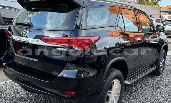 Acheter Occasion Voiture Toyota Fortuner Noir à Luanda, Province de Luanda Acheter Occasion Voiture Toyota Fortuner Noir à Luanda, Province de Luanda