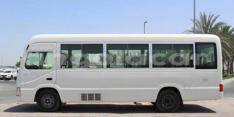 Big with watermark toyota coaster luanda province luanda 39970