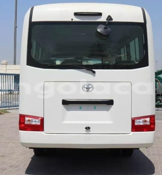 Big with watermark toyota coaster luanda province luanda 39970
