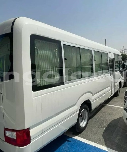Big with watermark toyota coaster luanda province luanda 39970