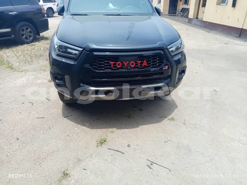 Big with watermark toyota hilux luanda province luanda 39987
