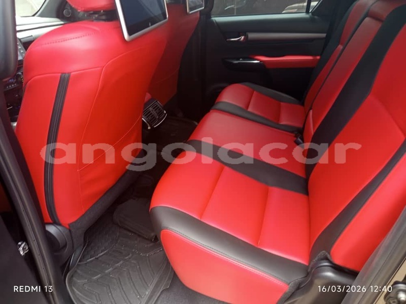 Big with watermark toyota hilux luanda province luanda 39987