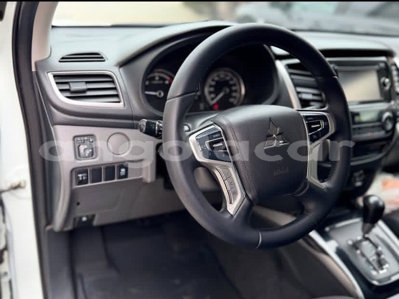 Big with watermark mitsubishi l200 luanda province luanda 39990