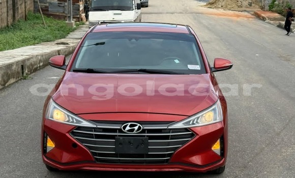 Comprar Usado Hyundai Elantra Vermelho Carro em Luanda em Luanda Province