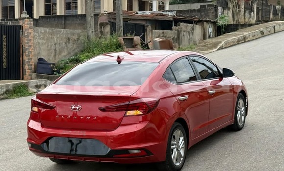 Acheter Occasion Voiture Hyundai Elantra Rouge à Luanda, Province de Luanda Acheter Occasion Voiture Hyundai Elantra Rouge à Luanda, Province de Luanda
