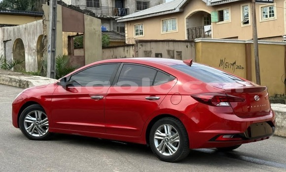 Acheter Occasion Voiture Hyundai Elantra Rouge à Luanda, Province de Luanda Acheter Occasion Voiture Hyundai Elantra Rouge à Luanda, Province de Luanda