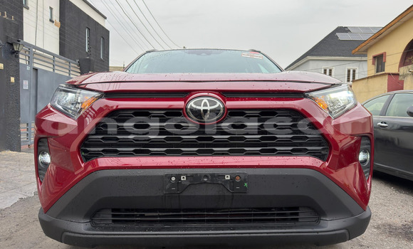 Comprar Usado Toyota RAV4 Vermelho Carro em Luanda em Luanda Province
